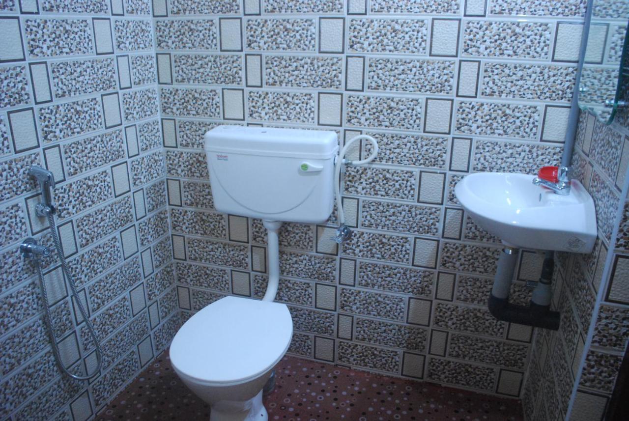 Hotel Jebasakthy Kanyakumari Dış mekan fotoğraf